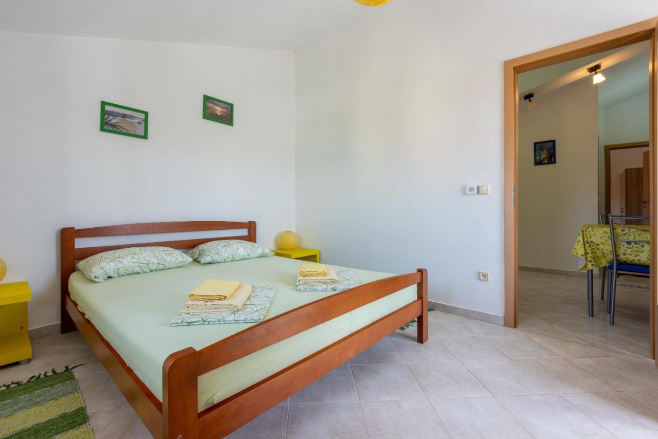 Apartmani Jaric Novi Vinodolski Dış mekan fotoğraf