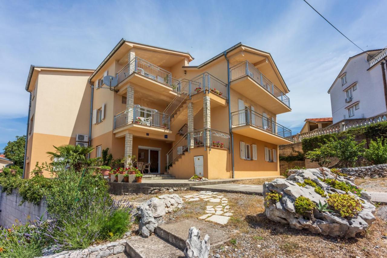 Apartmani Jaric Novi Vinodolski Dış mekan fotoğraf